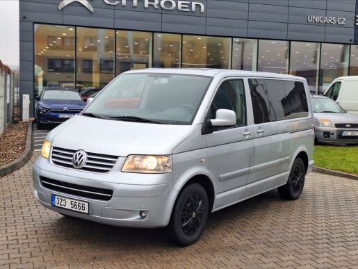 Volkswagen Multivan 2,5 TDI  CZ 7 sedaček 2x kola