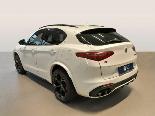 Alfa Romeo Stelvio 2.9T V6 8AT 510k Q4 QUADRIFOGL