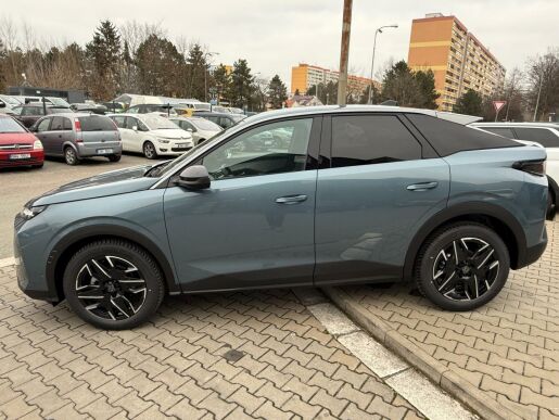 Peugeot 3008 ALLURE HYBRID - IHNED K ODBĚRU