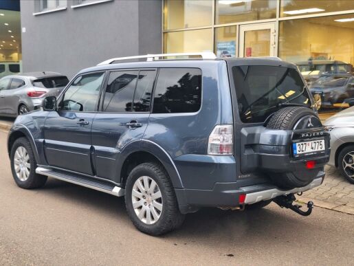 Mitsubishi Pajero 3,2 DI-D  CZ, 1 maj nové brzdy