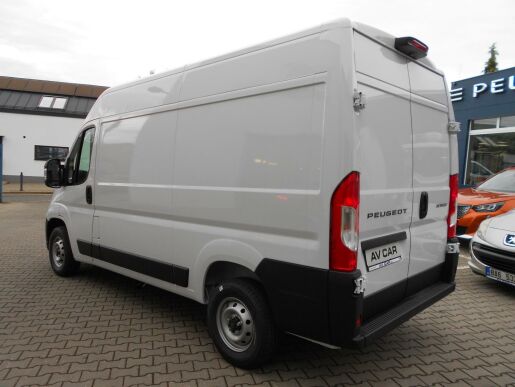 Peugeot Boxer Furgon 3300 L2H2 BlueHDi 120k