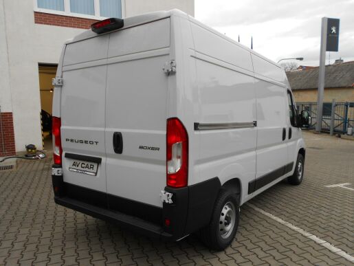 Peugeot Boxer Furgon 3300 L2H2 BlueHDi 120k