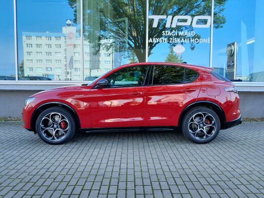 Alfa Romeo Stelvio Veloce 4x4 2,0 280PS