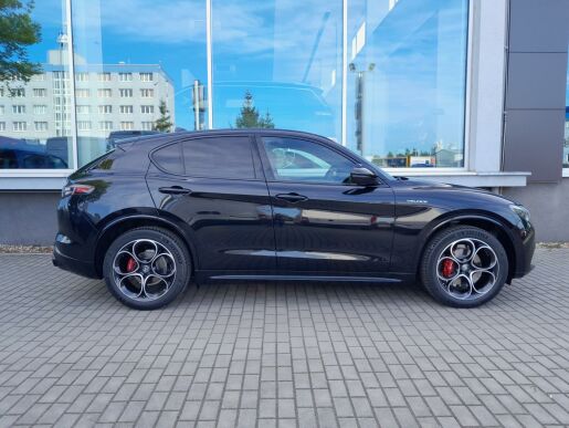 Alfa Romeo Stelvio Veloce 4x4 2,0 280PS