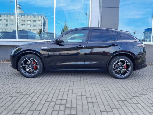 Alfa Romeo Stelvio Veloce 4x4 2,0 280PS