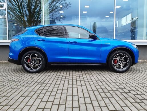 Alfa Romeo Stelvio Veloce 4x4 2,0 280PS