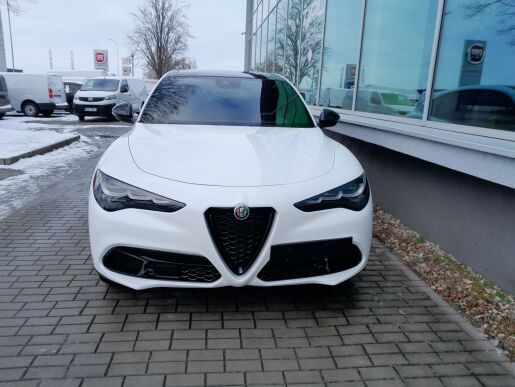 Alfa Romeo Stelvio Veloce 4x4 2,0 280PS