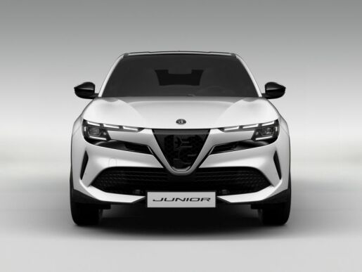 Alfa Romeo Junior Ibrida Speciale 1.2 Turbo Hybr