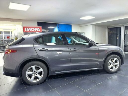 Alfa Romeo Stelvio 2.0 T 200k AT8 ZF Q4 4x4 Super