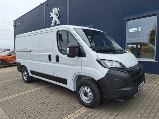 Peugeot Boxer Furgon 3300 L2H1 BlHDi 120k  M