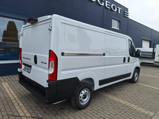 Peugeot Boxer Furgon 3300 L2H1 BlHDi 120k  M