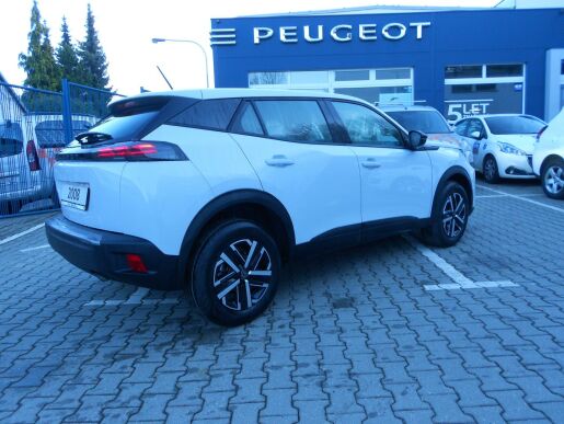 Peugeot 2008 STYLE Hybrid 136 e-DCS6