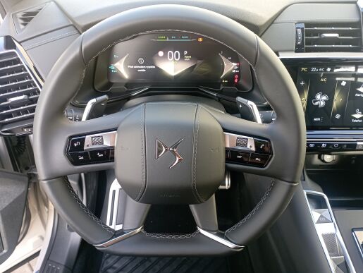 DS Automobiles DS7 RIVOLI E-TENSE 300k 4x4