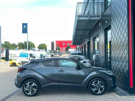 Toyota C-HR STYLE 1.8 HYBRID 90 kW