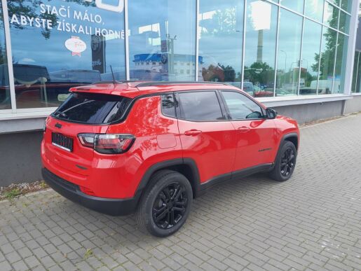 Jeep Compass 1.5 130 PS NIGHT EAGLE Automat