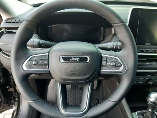 Jeep Compass 1.5 130 PS NIGHT EAGLE Automat