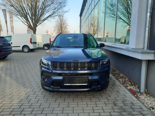 Jeep Compass 1.5 130 PS NIGHT EAGLE Automat