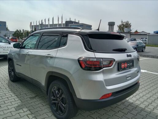 Jeep Compass 1,3 T4 130k  Night Eagle