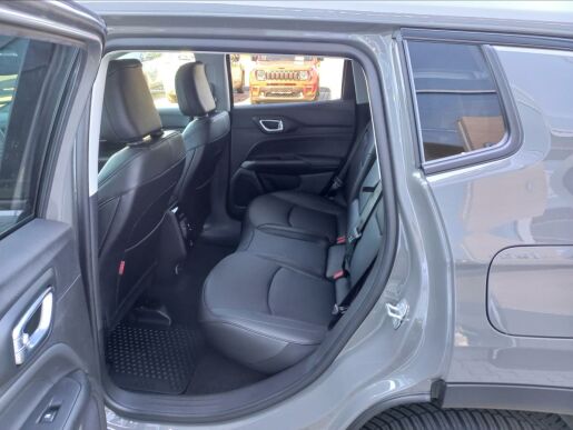 Jeep Compass 1,3 GSE 240k PHEV  Trailhawk