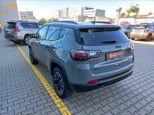 Jeep Compass 1,3 GSE 240k PHEV  Trailhawk