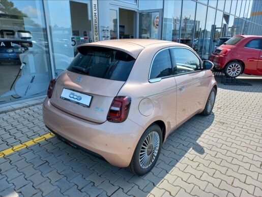 Fiat 500e 320 km  42 kWh