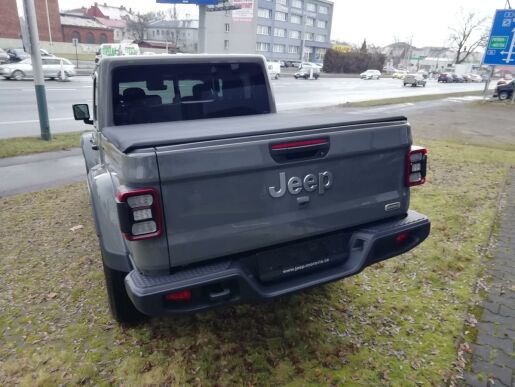 Jeep Gladiator OVERLAND 3,0 V6 CRD 264k 4WD