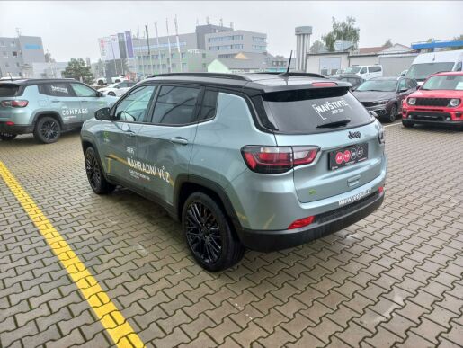 Jeep Compass 1,5 130k Upland  e-Hybrid