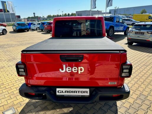 Jeep Gladiator 3,0 V6 (264k) CRD OVERLAND 8AT