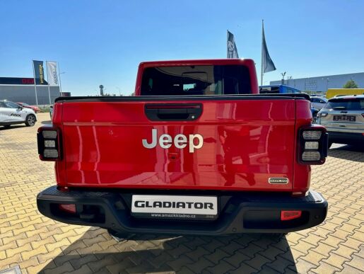 Jeep Gladiator 3,0 V6 (264k) CRD OVERLAND 8AT