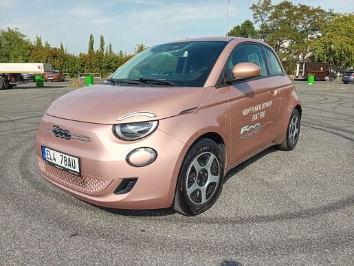 Fiat 500e BEV 3+1 Passion 42 kWh