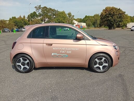 Fiat 500e BEV 3+1 Passion 42 kWh