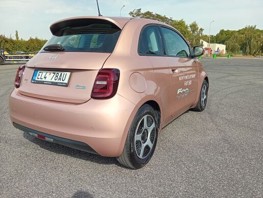 Fiat 500e BEV 3+1 Passion 42 kWh