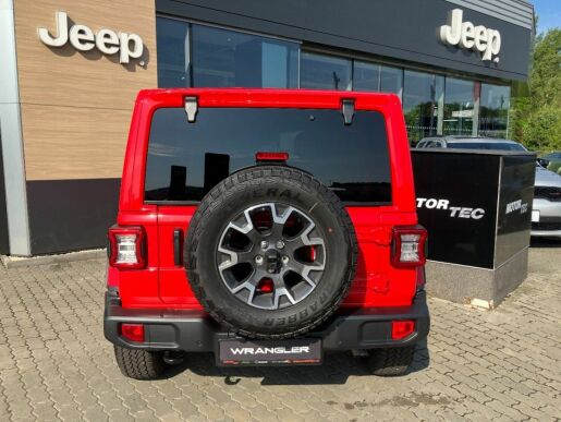 Jeep Wrangler Unlimited 2.0T 272k Sahara 202