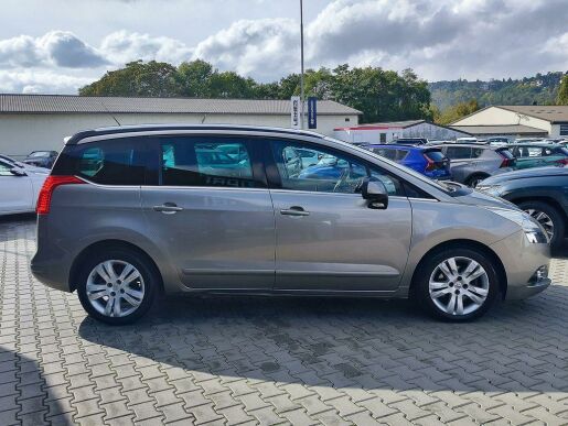 Peugeot 5008 2.0 HDi/110kW 7Míst,PANORAMA