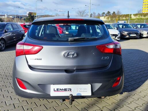 Hyundai i30 1.6 GDi/99kW Trikolor