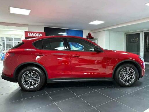 Alfa Romeo Stelvio MY23 2.2 JTDm 210k AT8 ZF Q4 4