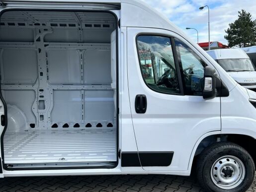 Fiat Ducato 2.2 M-Jet L2H2 140k 33Light