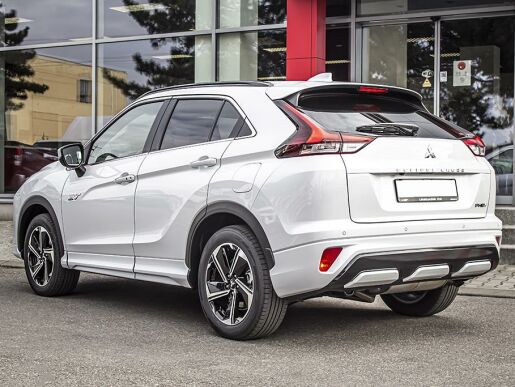 Mitsubishi Eclipse Cross 2,4 CROSS PHEV  INSTYLE+