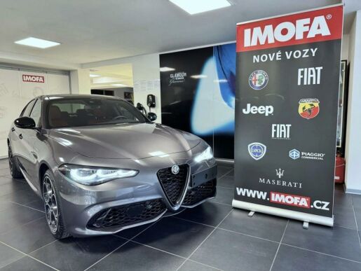 Alfa Romeo Giulia 2.2 JTDm 210k AT8 ZF Q4 4x4 Ve