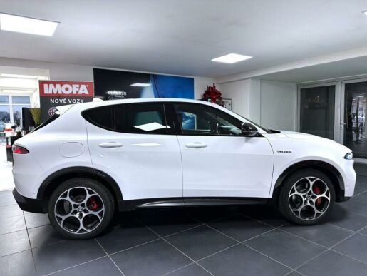 Alfa Romeo Tonale 1.5 T e-Hybrid 160k AT VELOCE