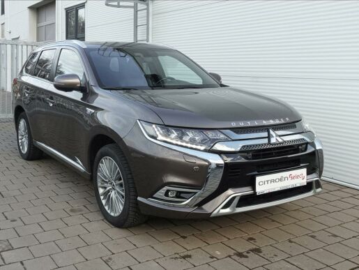 Mitsubishi Outlander 2,4 PHEV AT 4x4  Instyle