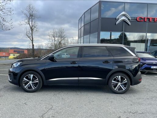 Peugeot 5008 1,5 130k EAT8 Allure Záruka