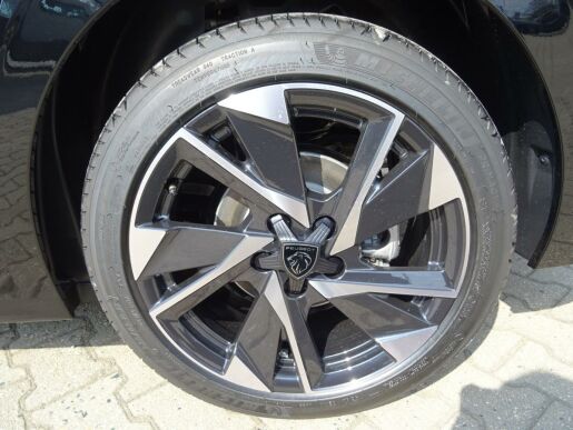 Peugeot 308 ALLURE PACK 1.5 130k MAN6