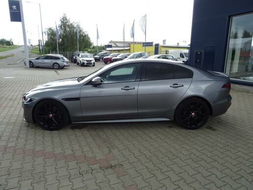 Jaguar XE D180 R - Dynamic SE