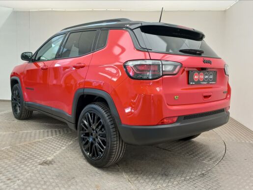 Jeep Compass 1,5 MHEV 130k 7AT  Night Eagle