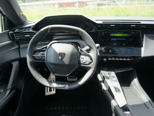 Peugeot 308 GT PACK 1.2 PureTech 130k EAT8