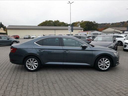 Škoda Superb 2.0 TDI/110 kW Ambition DSG