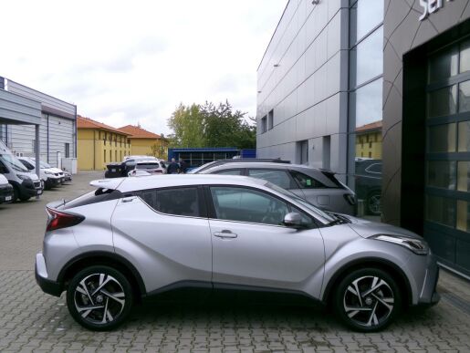 Toyota C-HR STYLE 1.8 HYBRID 122k