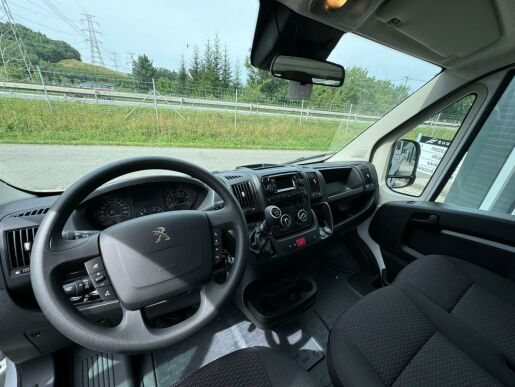 Peugeot Boxer Valník 4350 L4 BHDi 165k MAN6