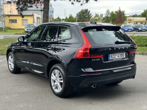 Volvo XC60 2,0 T5  ČR Momentum AWD AT